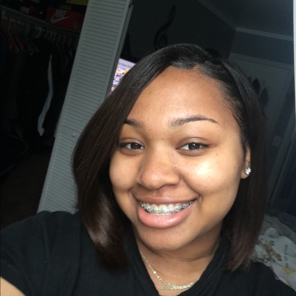 Meet your Posher, Dayonna